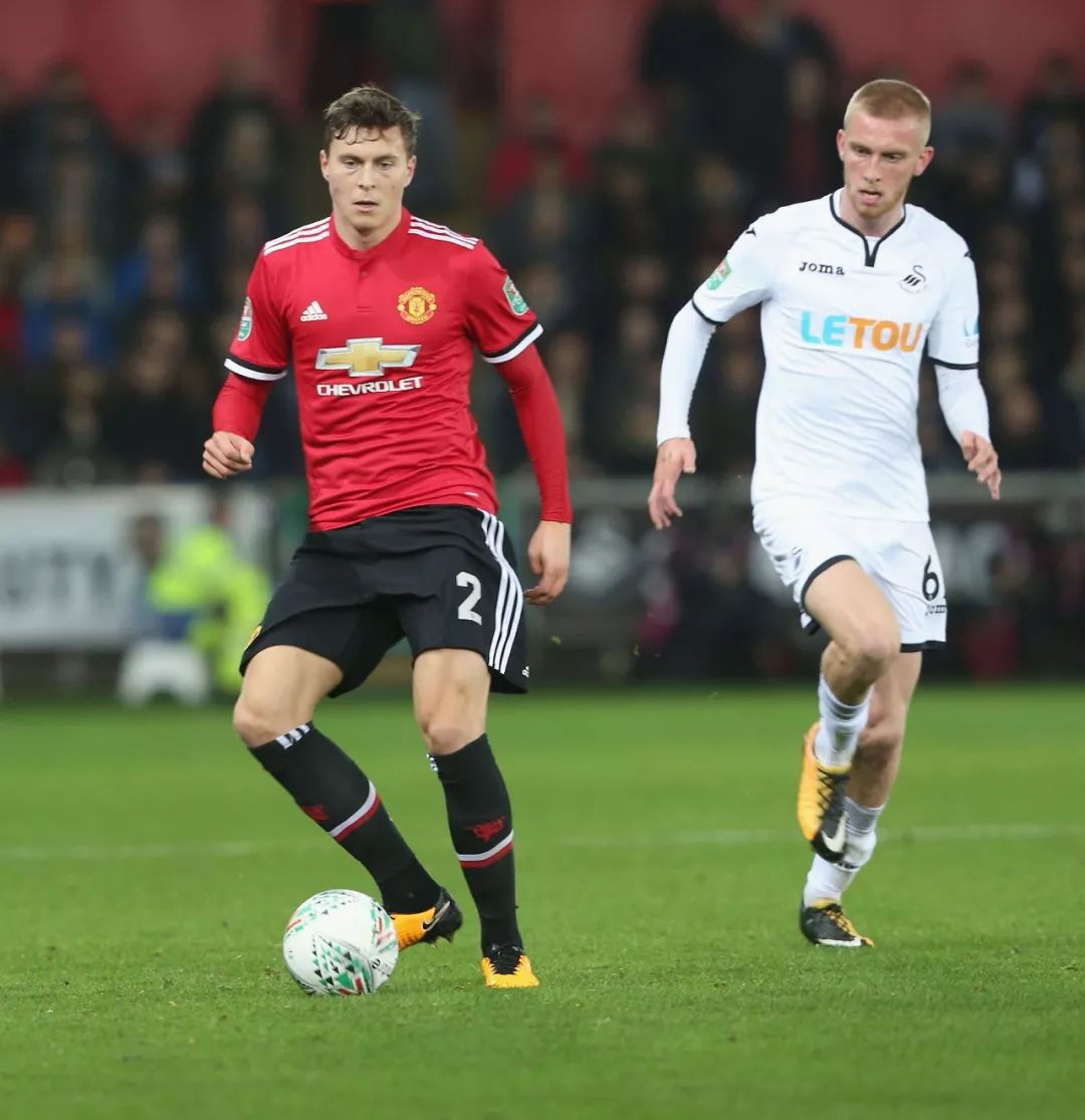 凭借极强的 凭借极强的